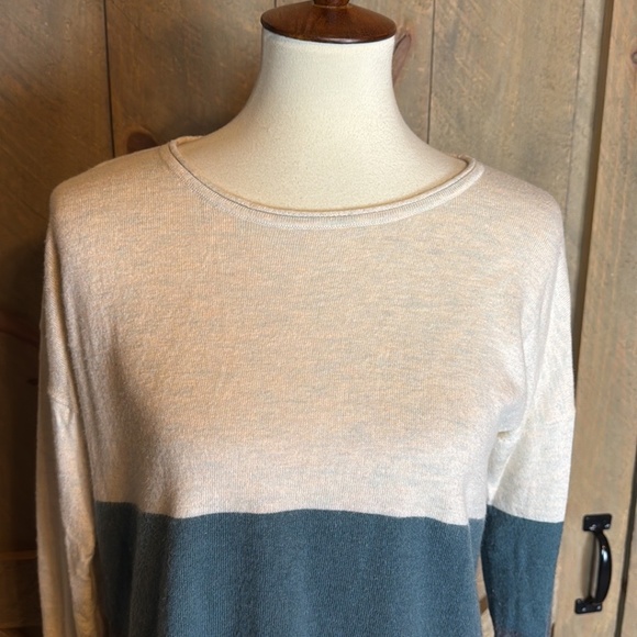 Smartwool Shadow Pine wool blend crew sweater / color block design Size Medium - Picture 3 of 8